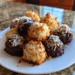 Trufas Navideñas de Coco y Dulce de Leche